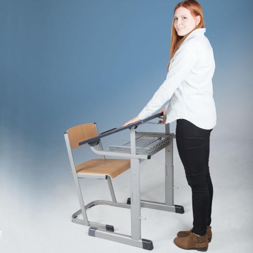 Einer-Schülertisch TSH50E-K mit melaminharzbeschichteter Tischplatte, schräg- und höhenverstellbar B/H/T: 70x59-76x55 cm, mit Drahtkorb