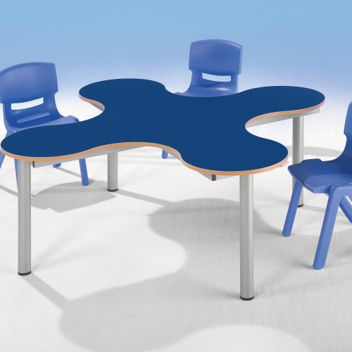 Kleeblatt Vierertisch Schultisch mit Melaminplatte, fahrbar Fahrbar, B/T 139 x 139 cm, Höhe 52 cm, Dekor Rot