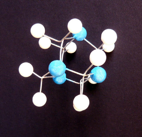MOLETOMICS™ SELBSTZUSAMMENSTELLEN